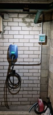 EV automobilių įkrovimo stotelės